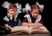 Как легко и просто сделать школьную прическу на длинные волосы