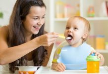 Меню ребёнка в 10 месяцев — как составить примерный рацион для малыша