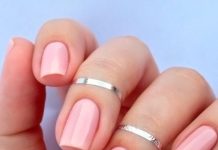 Красивый маникюр на короткие и длинные ногти для школы